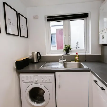 Smart Modern Studio With Free Parking, Wifi, Close To Town, Hospital, Uni, Quiet Area, Contact For Best Prices Exeter Exterior photo